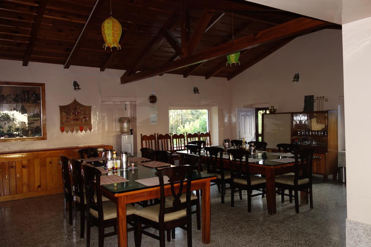 Khali Estate Hotel Binsar Bagian luar foto